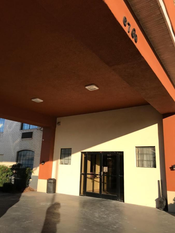 Quality Inn And Suites Fort Worth Bagian luar foto