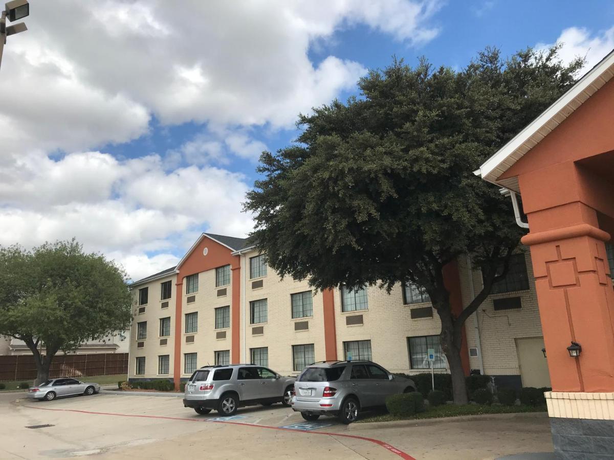 Quality Inn And Suites Fort Worth Bagian luar foto